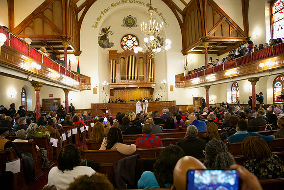 1R3A4604